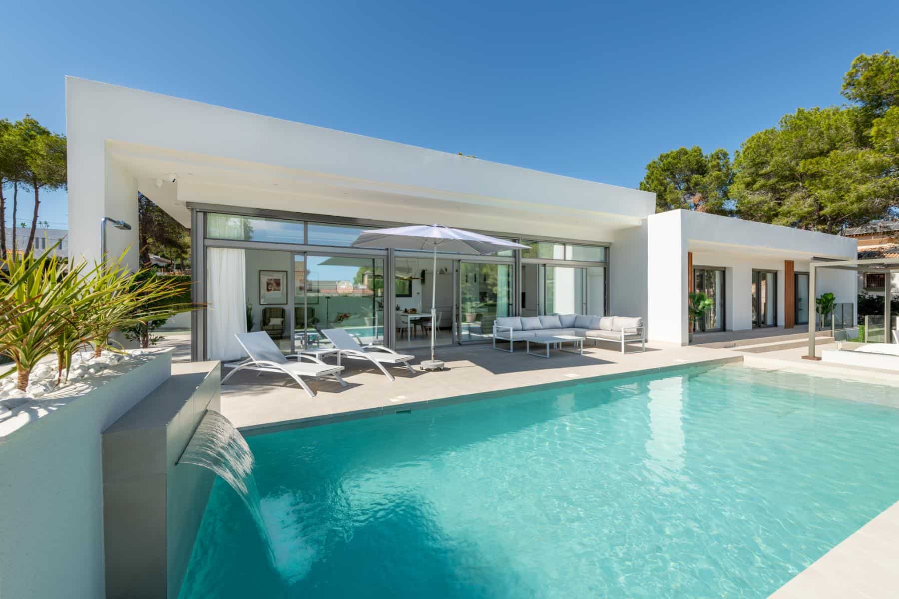 Villa Esmeralda Luxury Villa Pinar de Campoverde (1) Luxury Villa Esmeralda with private pool in Pinar de Campoverde Alicante