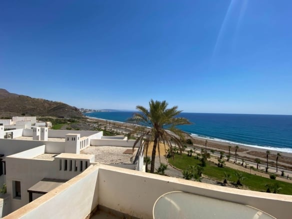 Frontline sea view penthouse terrace in Playa Macenas Mojácar overlooking the Mediterranean Sea