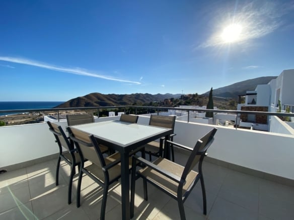 Front-line sea view penthouse with terrace in Playa Macenas Beach Resort