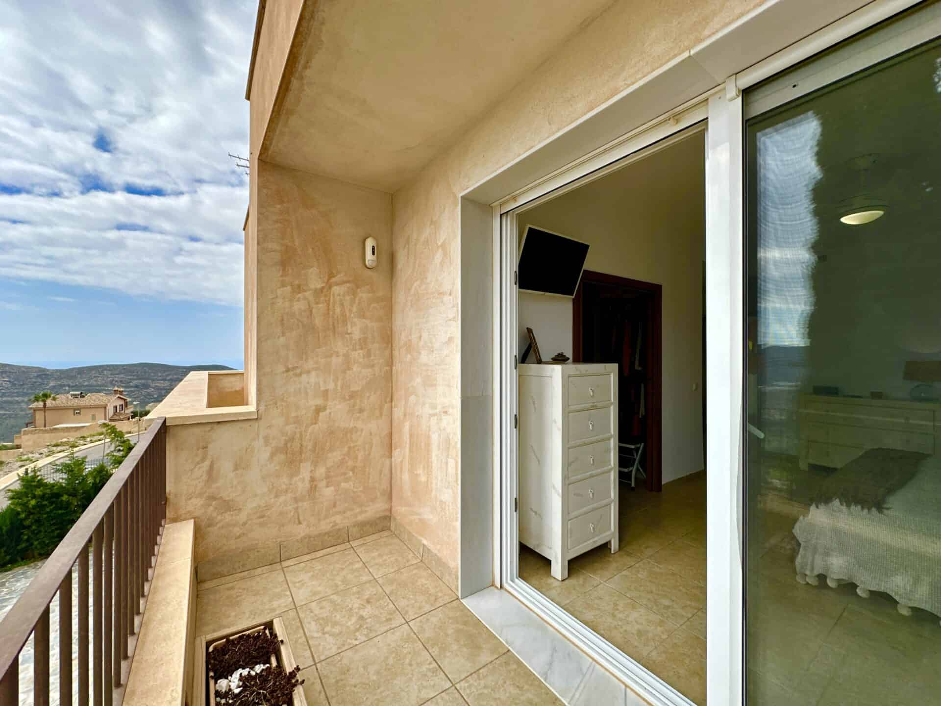 44612-spex-image-136