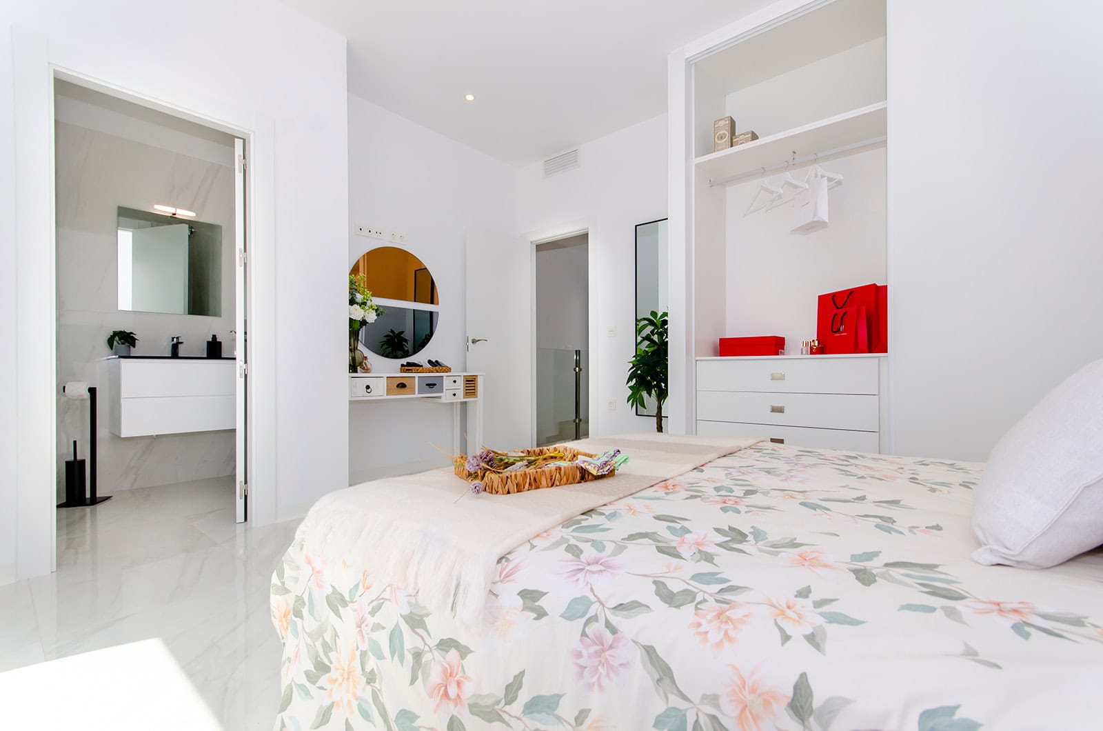 SUNA PROPERTIES
