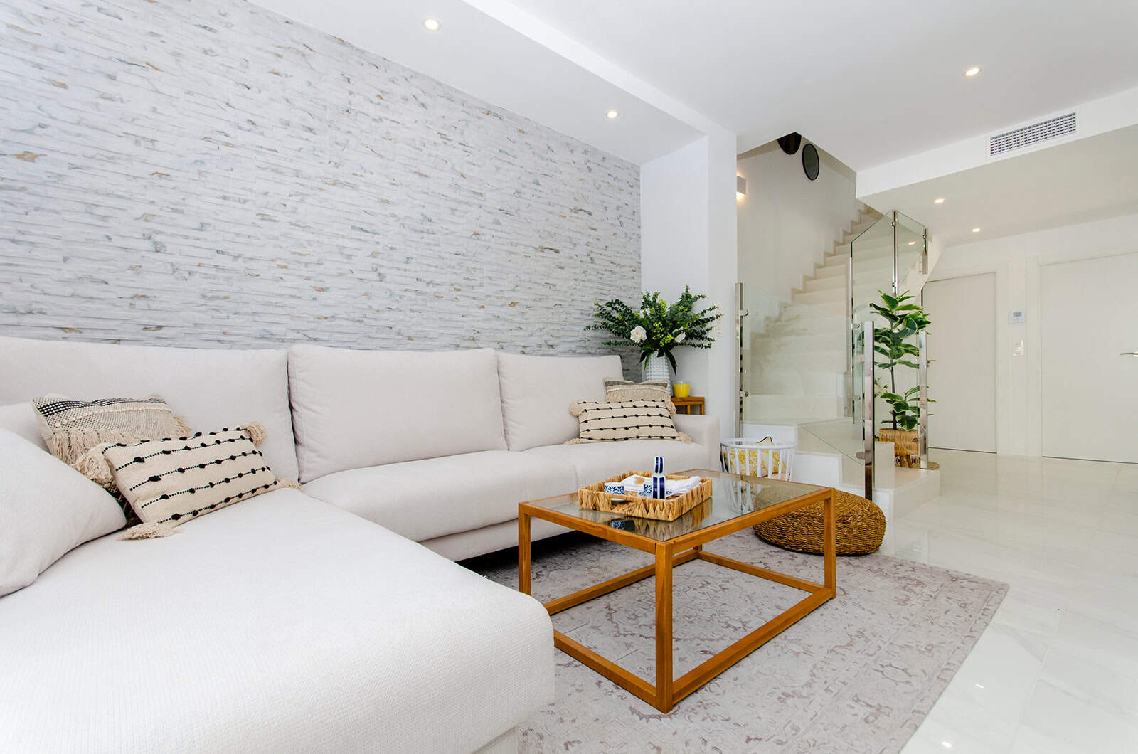 SUNA PROPERTIES
