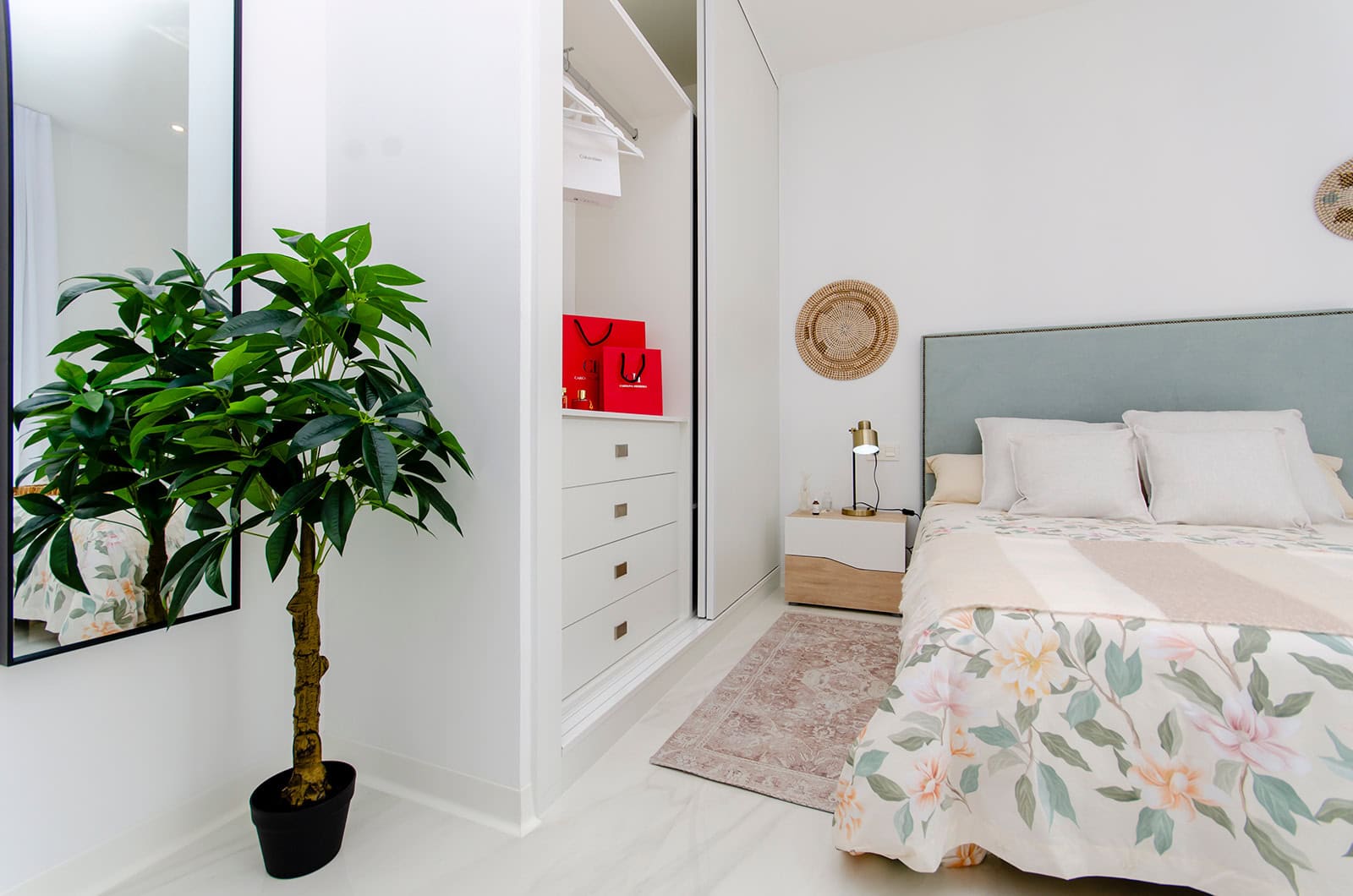 SUNA PROPERTIES