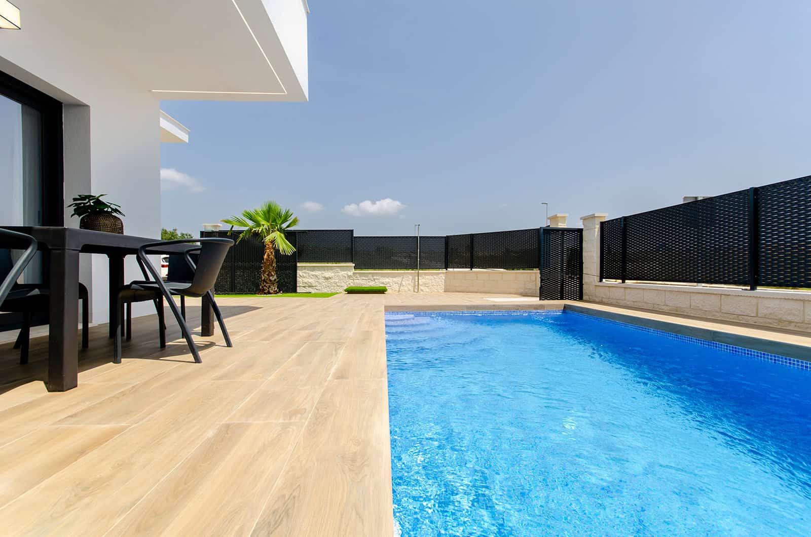 SUNA PROPERTIES