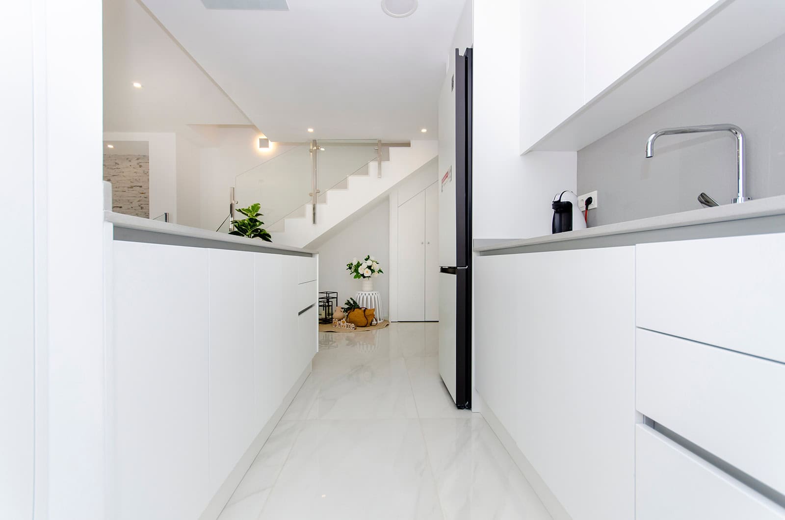 SUNA PROPERTIES