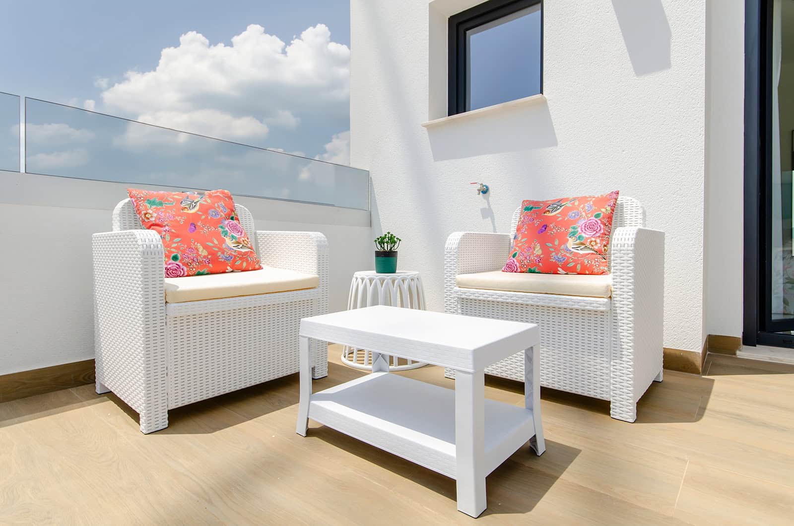 SUNA PROPERTIES