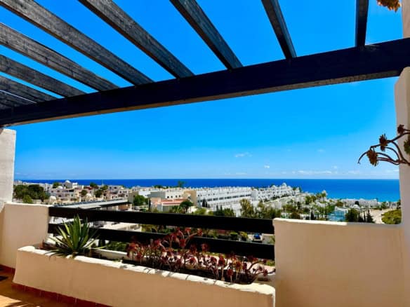 Fully refurbished 3 bedroom sea view apartment in Spirit of Mojácar Playa with panoramic Mediterranean views