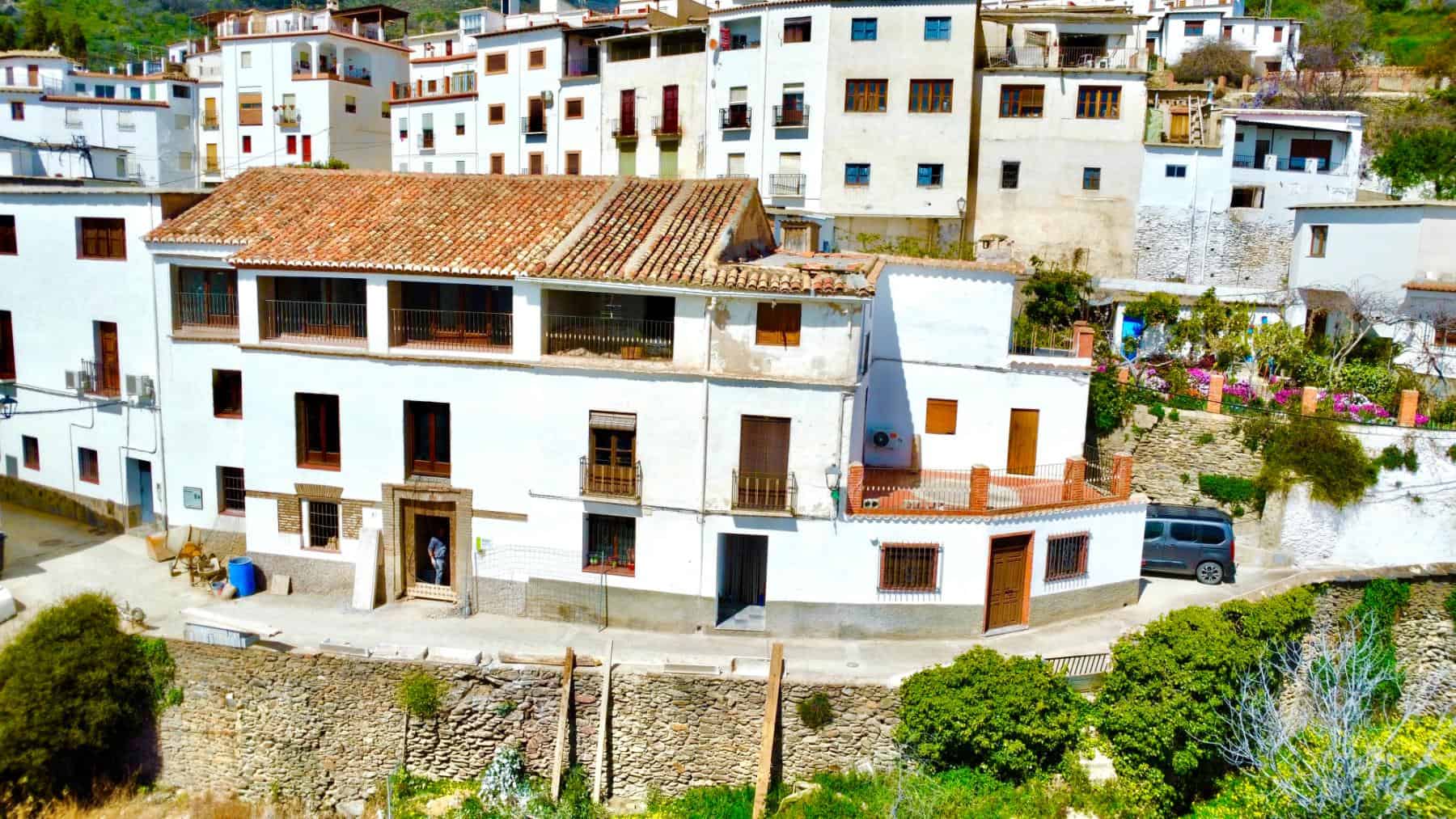 valor-house-4-bedroom-alpujarras-front-view (3)