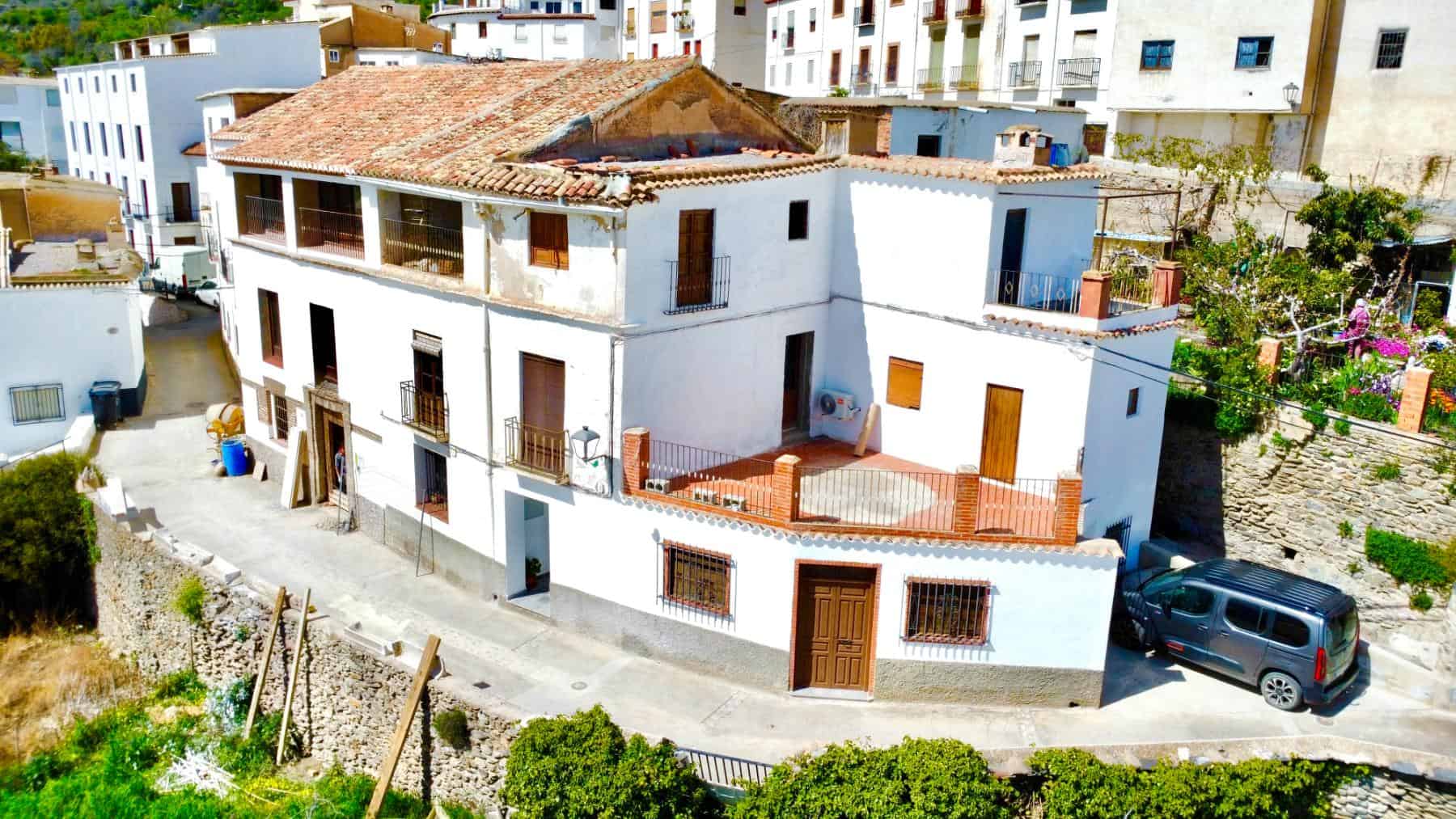 4 Bedroom House for Sale in Valor Granada 4 bedroom house for sale in Valor Granada Alpujarras exterior view