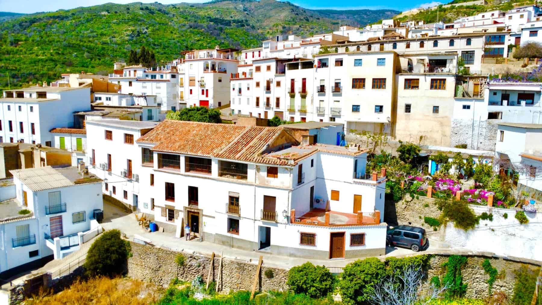 valor-house-4-bedroom-alpujarras-front-view (9)