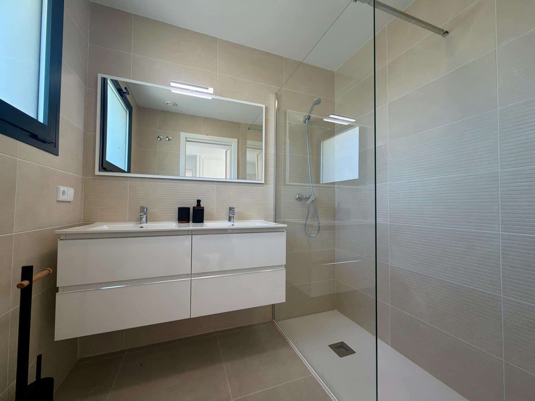 Modern villa in Calasparra (49) Modern villa in Calasparra (49)