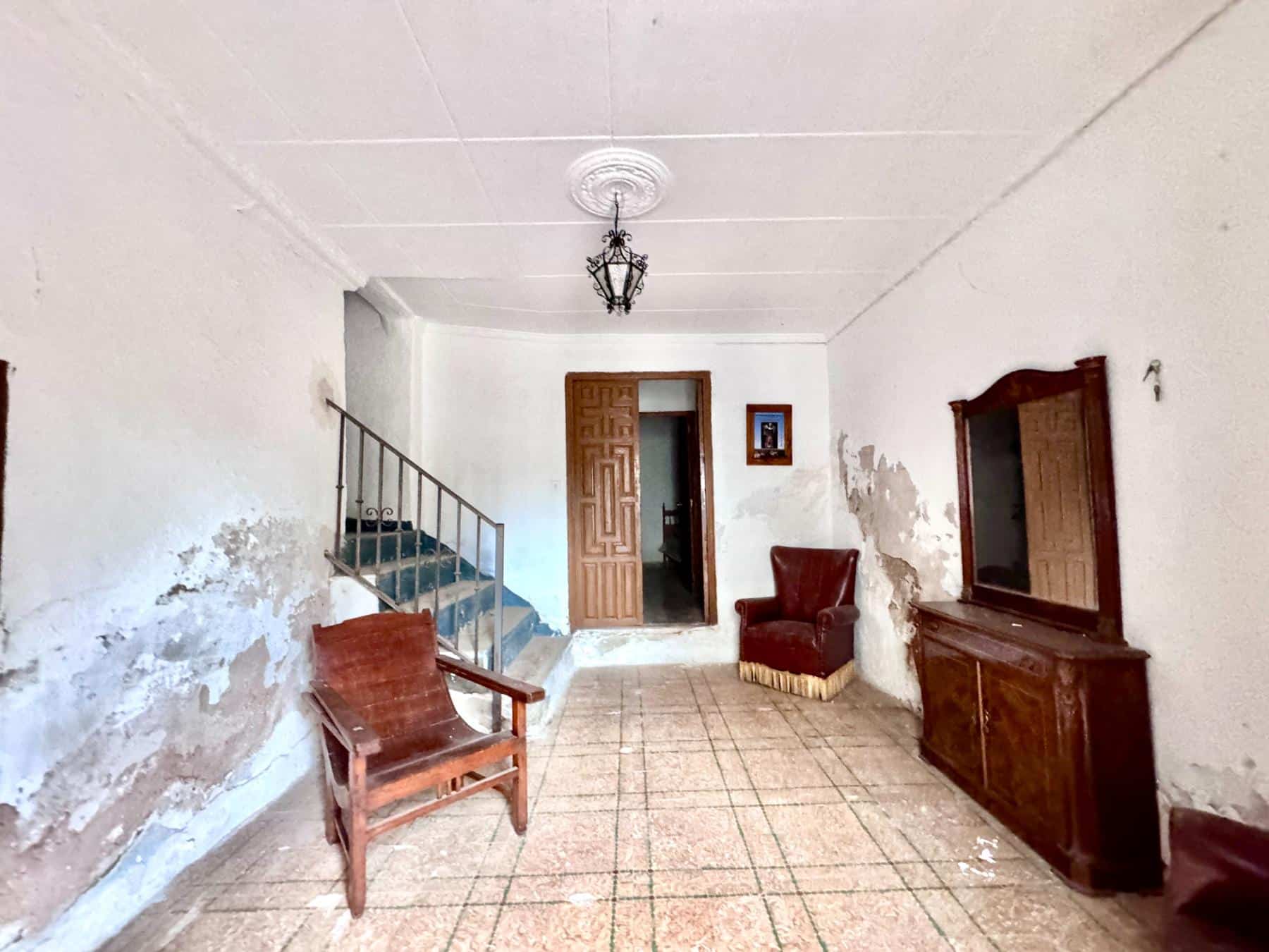 6 Bedroom Village House with Land in Ugijar (13) 6 Bedroom Village House with Land in Ugijar (13)
