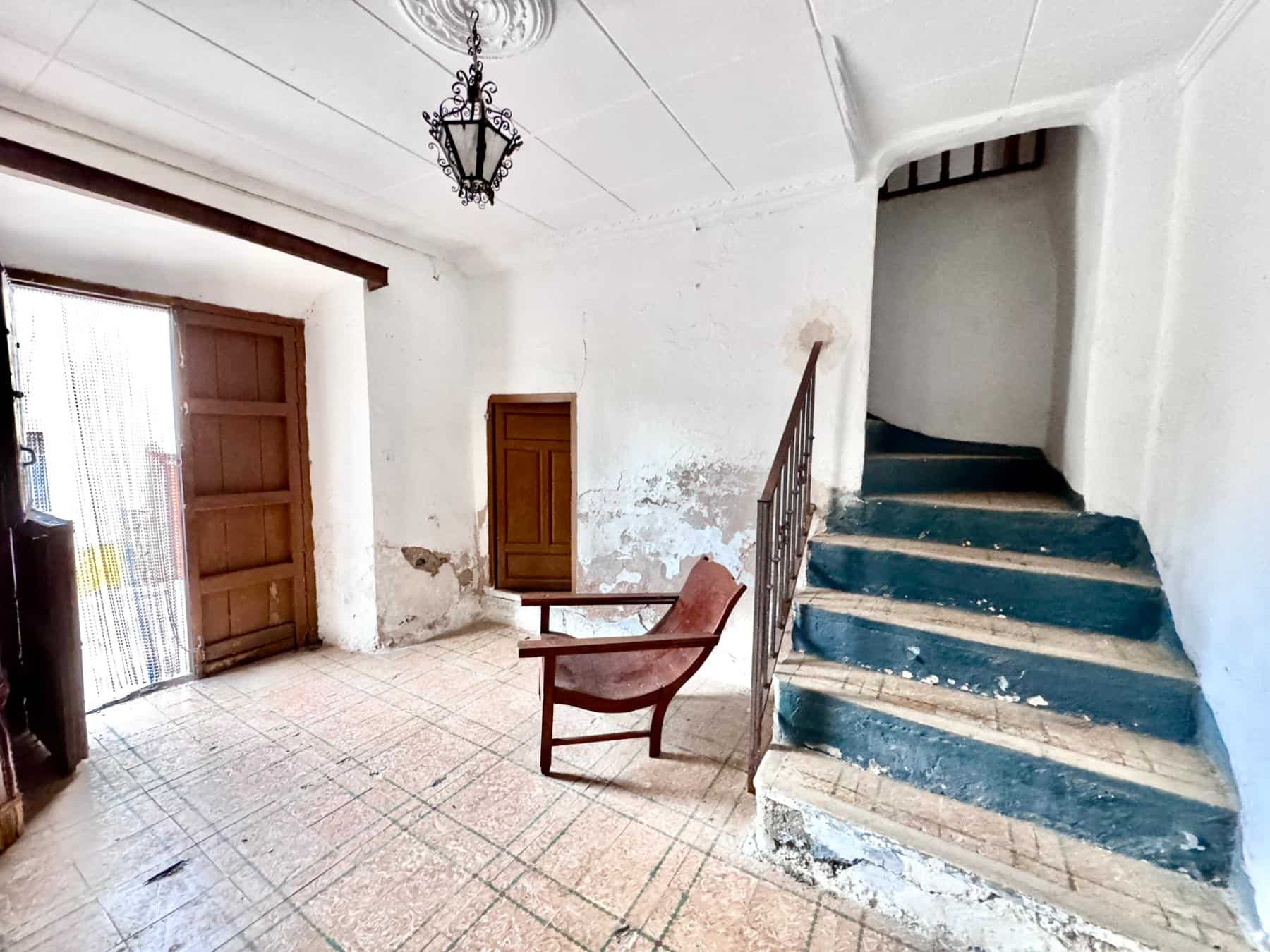 6 Bedroom Village House with Land in Ugijar (15) 6 Bedroom Village House with Land in Ugijar (15)