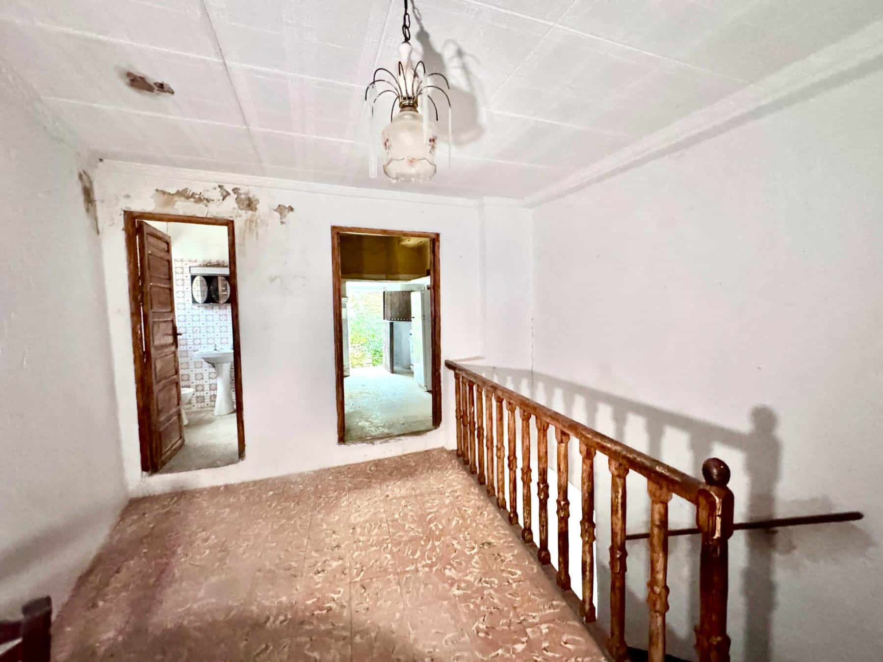 6 Bedroom Village House with Land in Ugijar (27) 6 Bedroom Village House with Land in Ugijar (27)