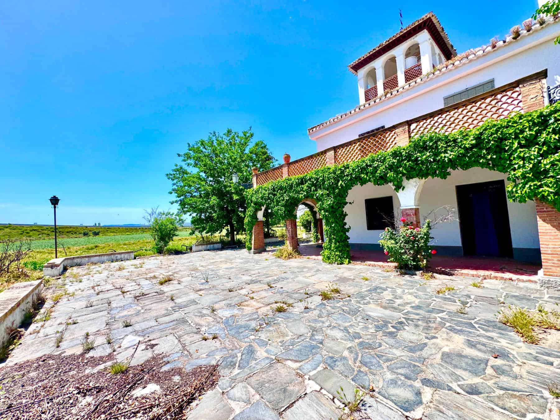 Historic Luxury Cortijo Estate Near Granada (129) Historic Luxury Cortijo Estate Near Granada (129)