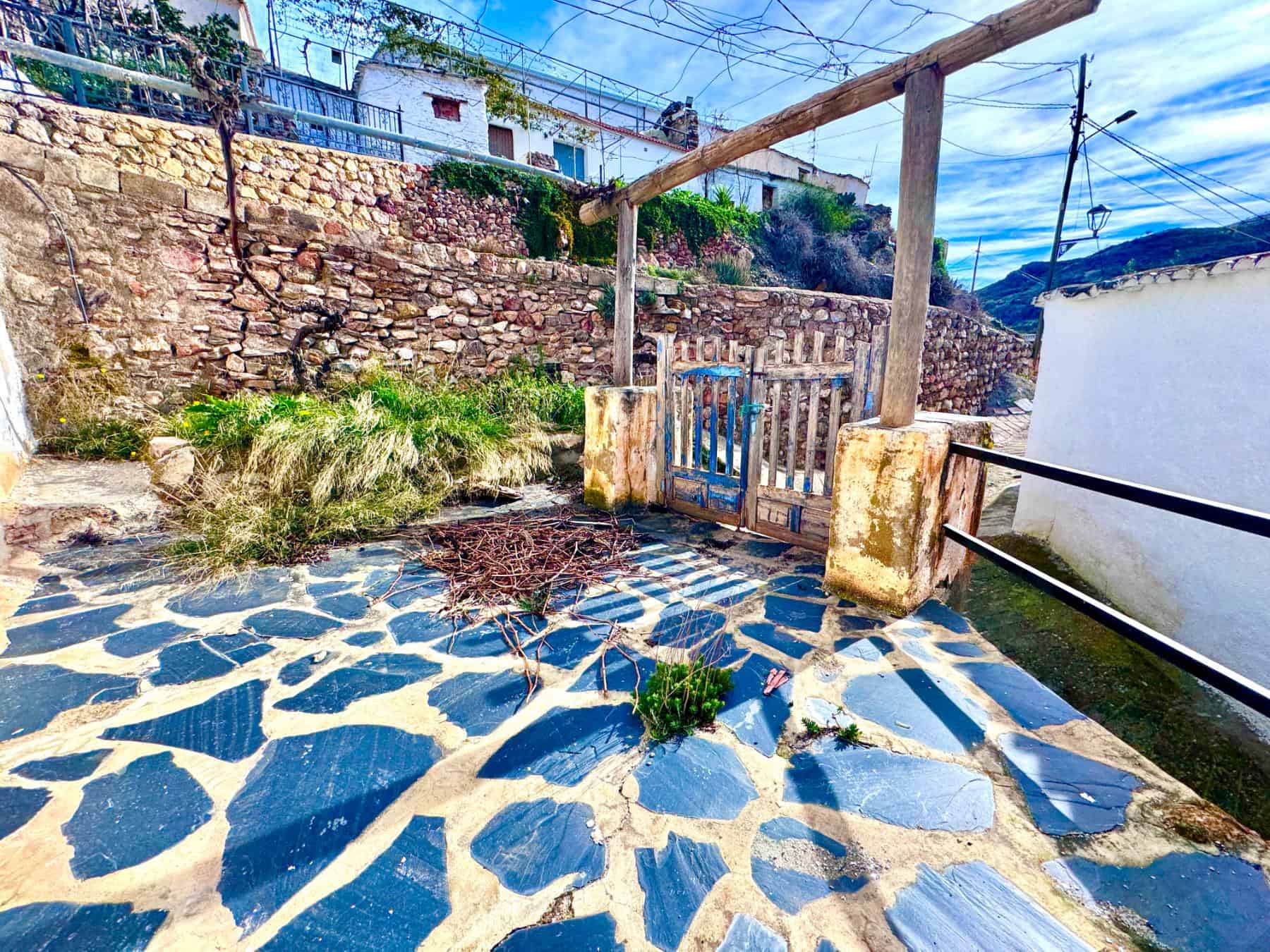 House for sale in Cojayar Alpujarra with terraces (84) House for sale in Cojayar Alpujarra with terraces (84)