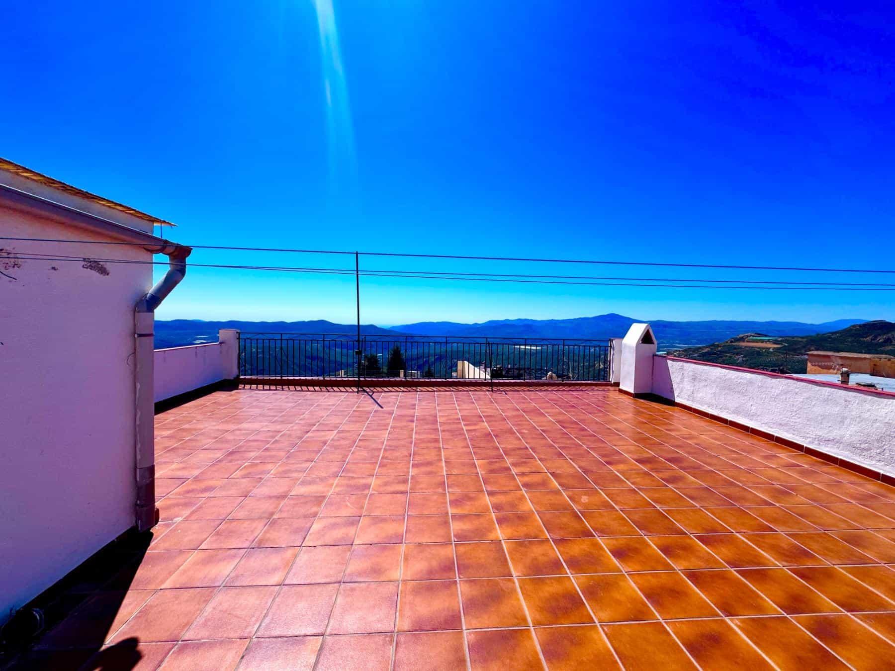 Laroles Granada 6 Bedroom House with Terrace (101) Laroles Granada 6 Bedroom House with Terrace (101)