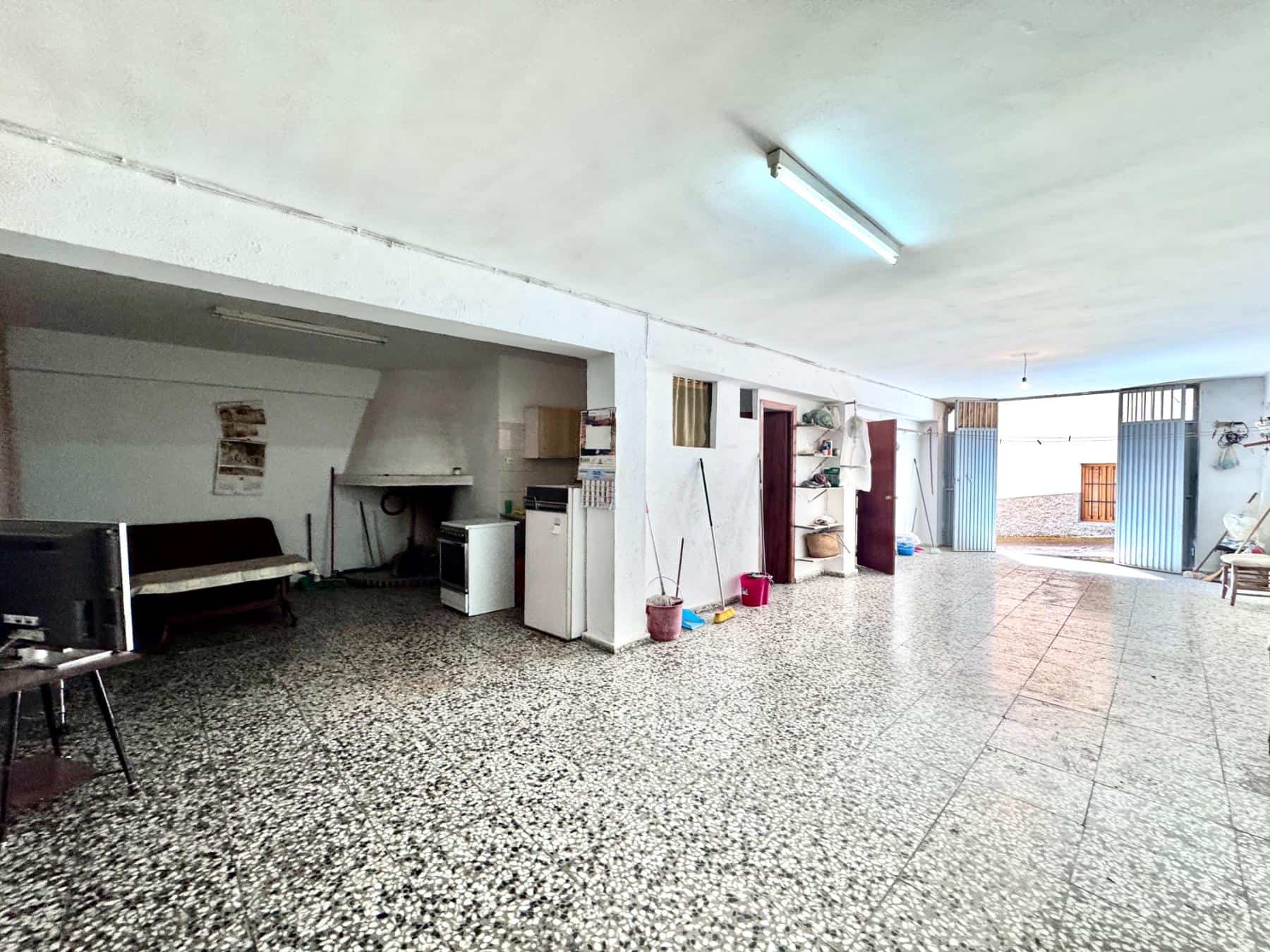 Laroles Granada 6 Bedroom House with Terrace (11) Laroles Granada 6 Bedroom House with Terrace (11)