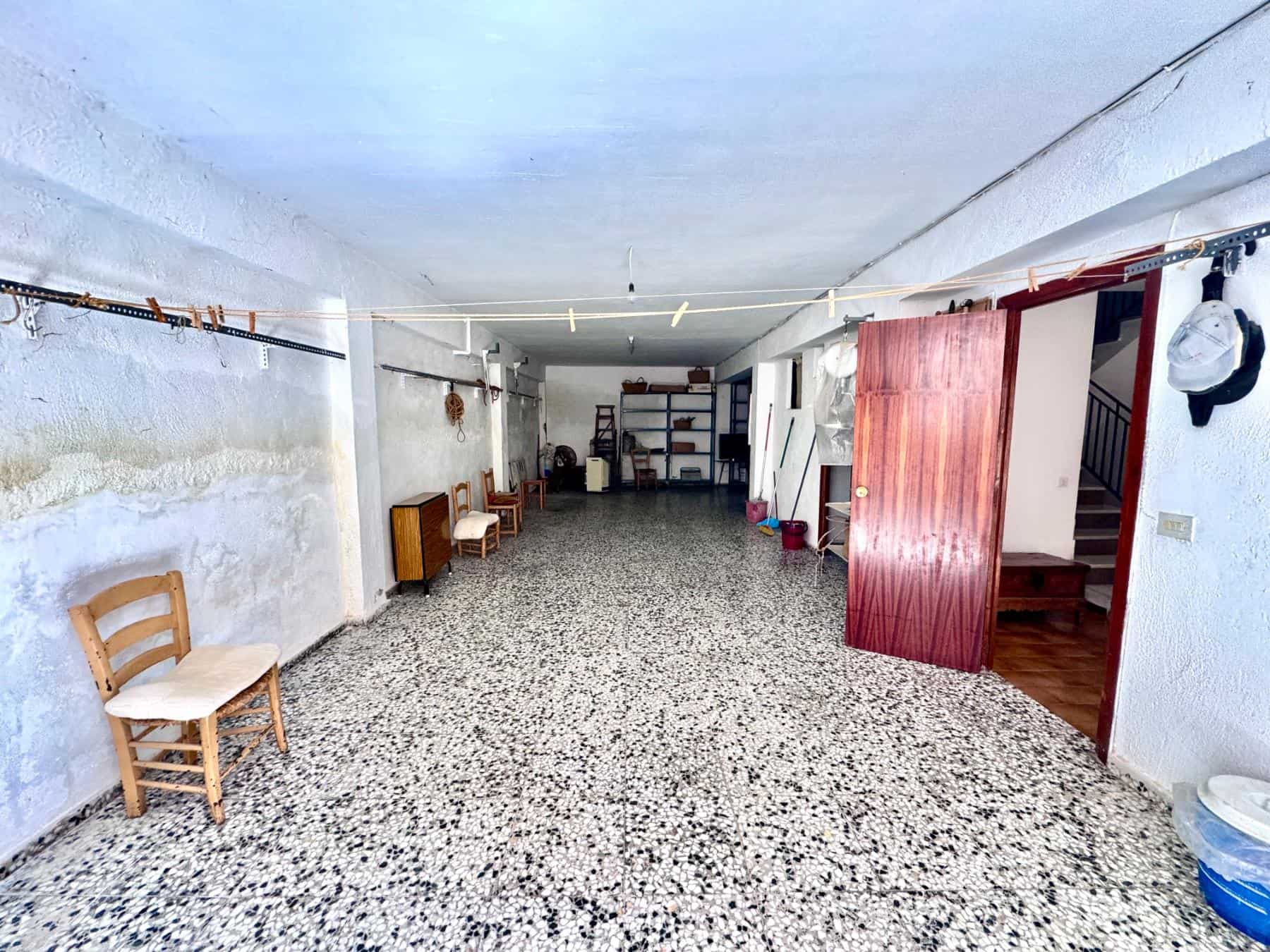 Laroles Granada 6 Bedroom House with Terrace (2) Laroles Granada 6 Bedroom House with Terrace (2)