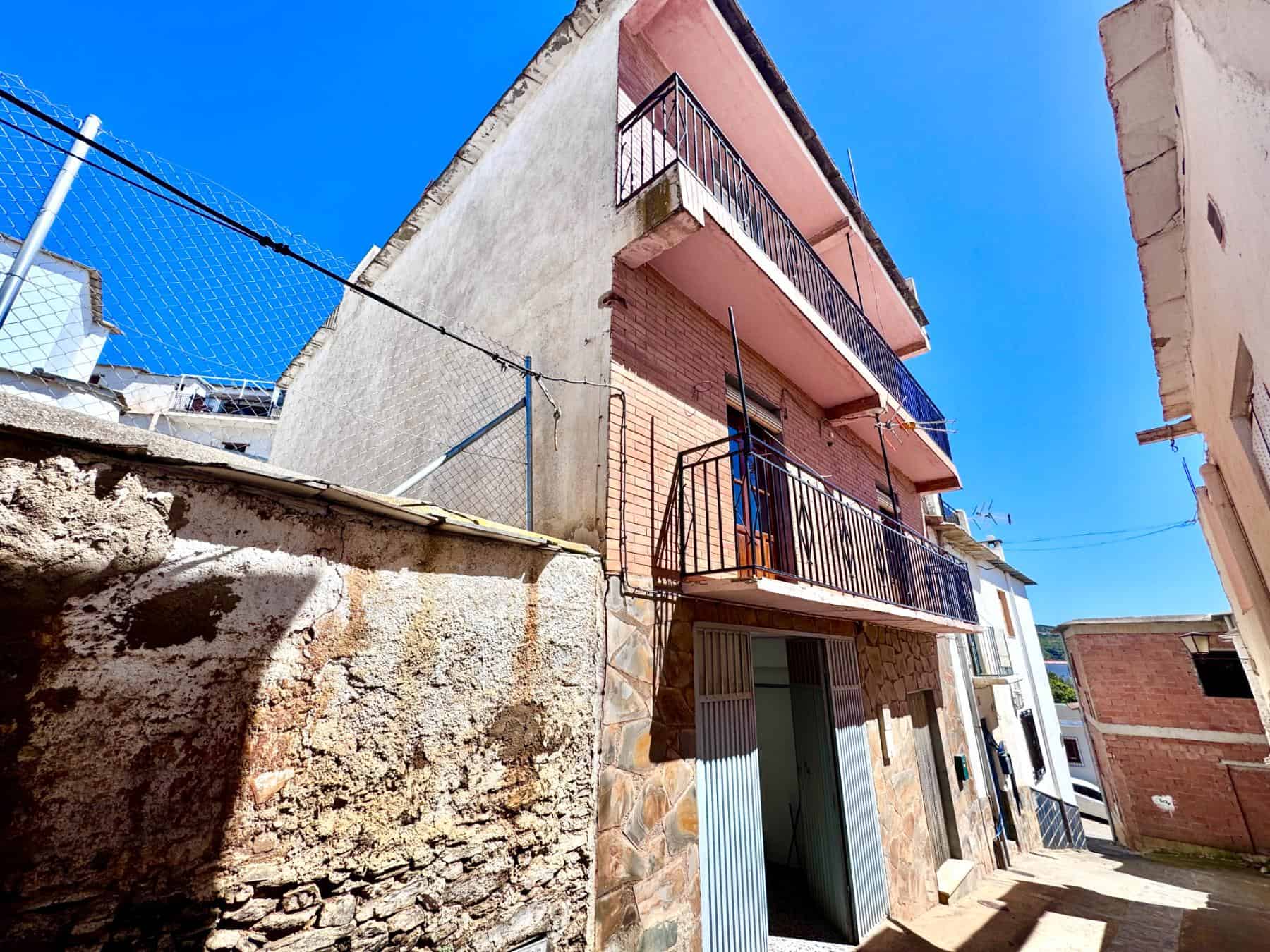 Laroles Granada 6 Bedroom House with Terrace (3) Laroles Granada 6 Bedroom House with Terrace (3)