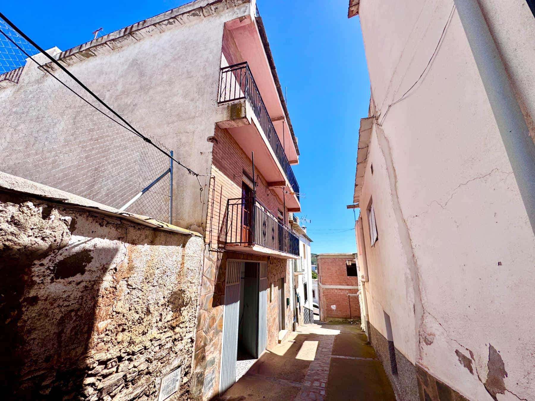 Laroles Granada 6 Bedroom House with Terrace (4) Laroles Granada 6 Bedroom House with Terrace (4)