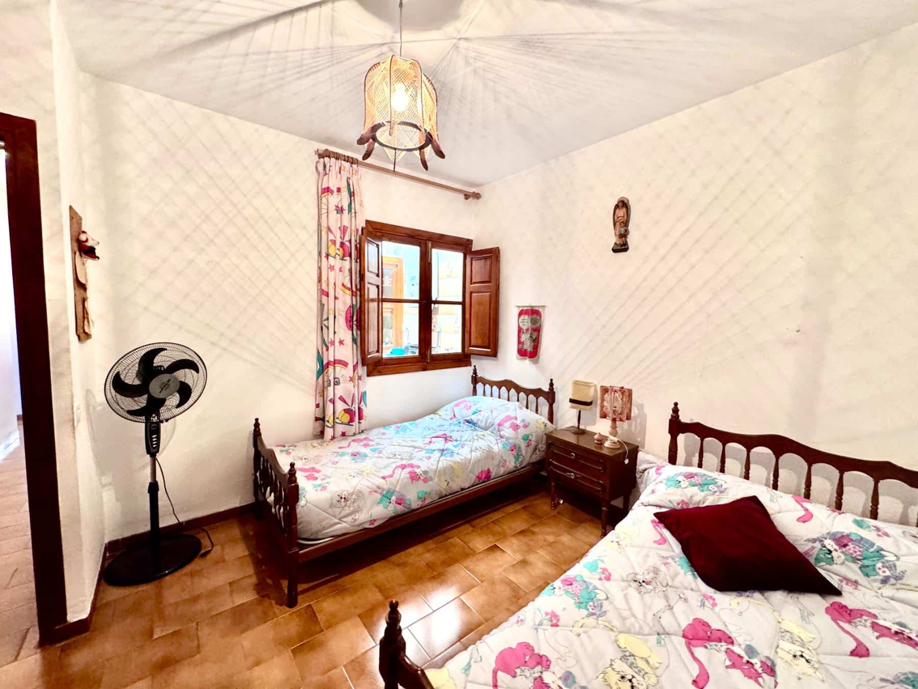 Laroles Granada 6 Bedroom House with Terrace (54) Laroles Granada 6 Bedroom House with Terrace (54)