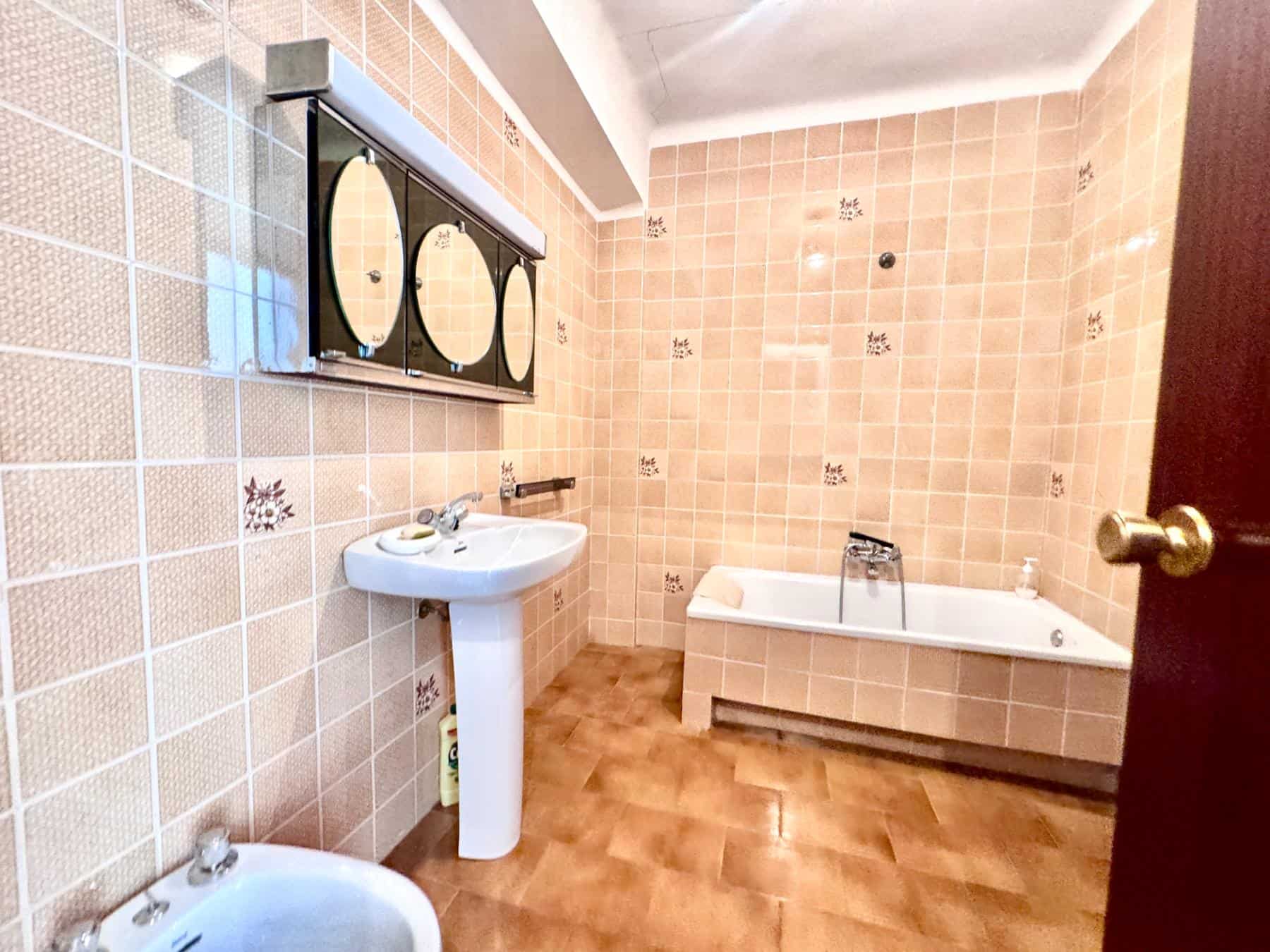Laroles Granada 6 Bedroom House with Terrace (62) Laroles Granada 6 Bedroom House with Terrace (62)
