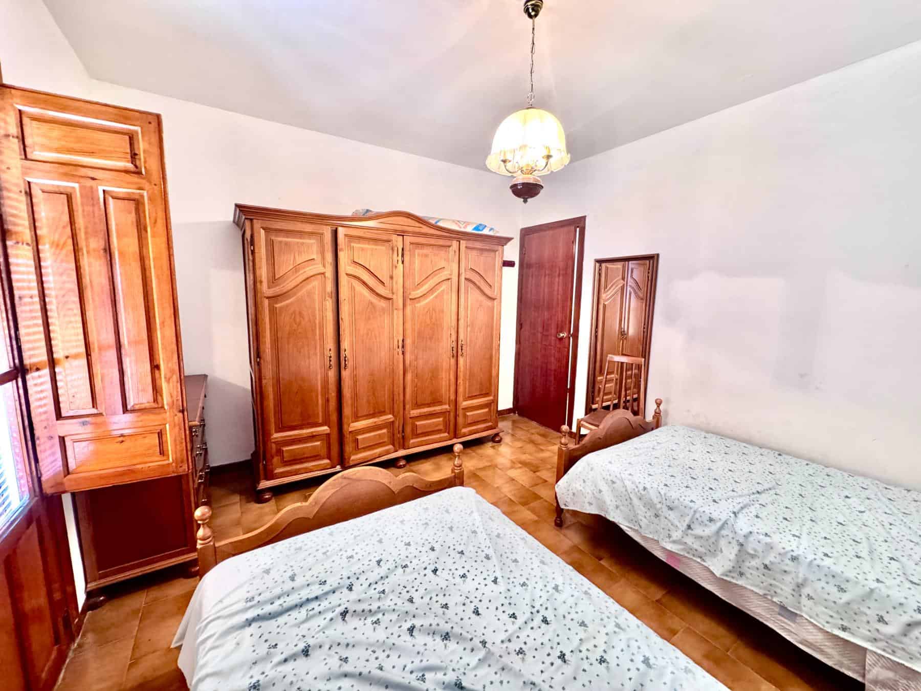 Laroles Granada 6 Bedroom House with Terrace (69) Laroles Granada 6 Bedroom House with Terrace (69)