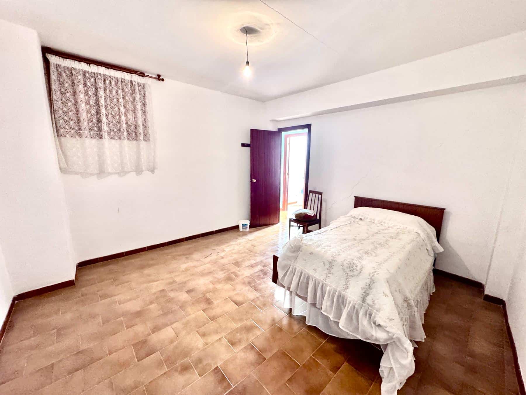 Laroles Granada 6 Bedroom House with Terrace (82) Laroles Granada 6 Bedroom House with Terrace (82)