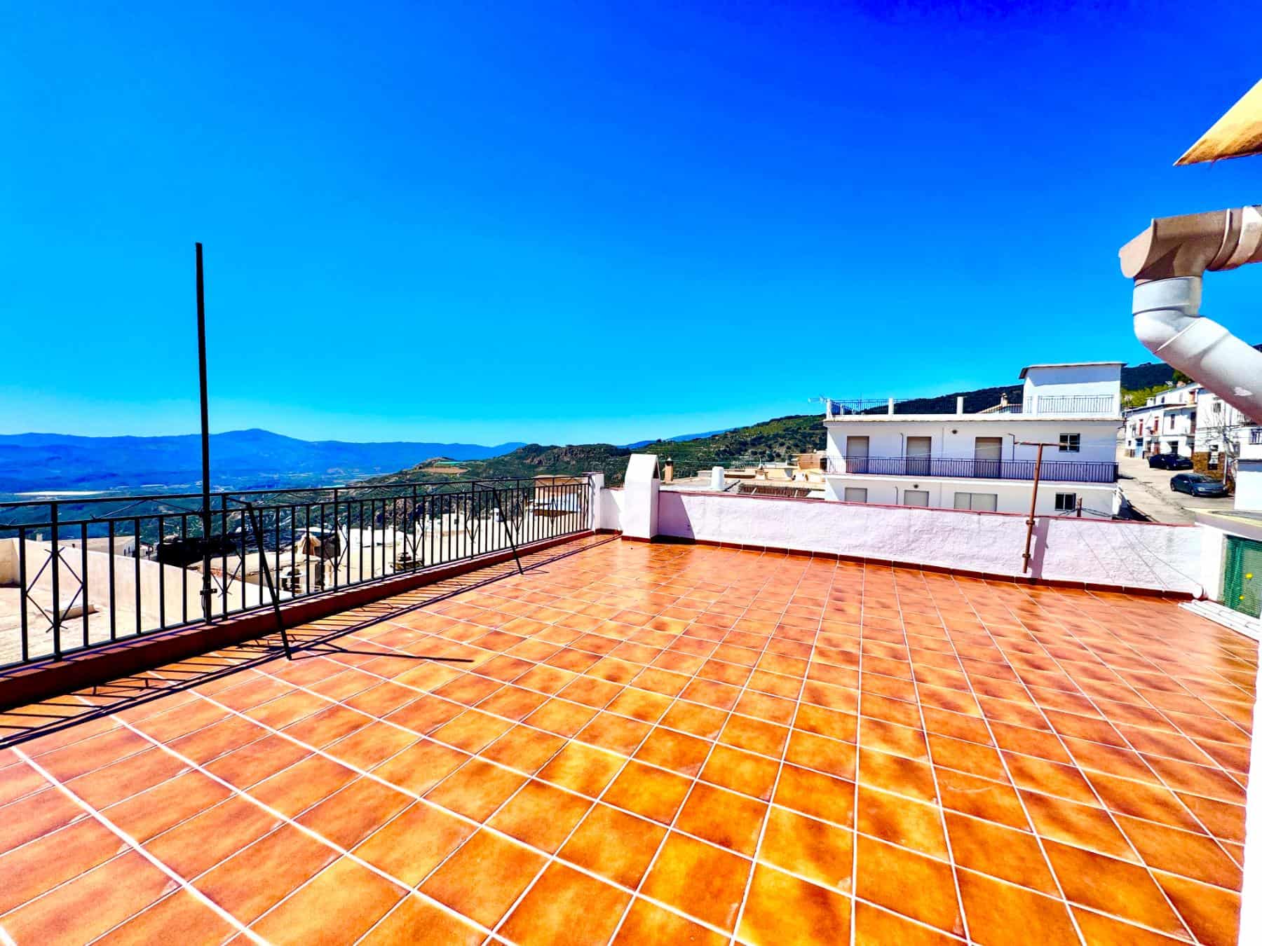 Laroles Granada 6 Bedroom House with Terrace (93) Laroles Granada 6 Bedroom House with Terrace (93)