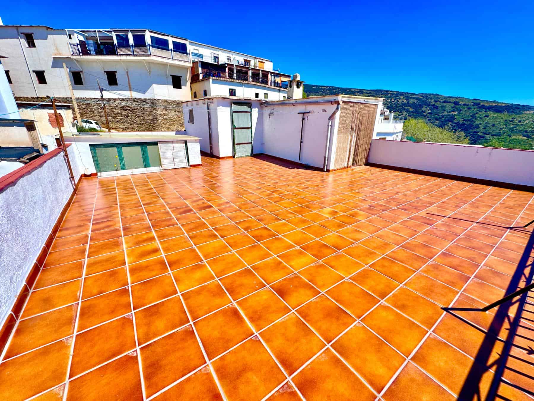 Laroles Granada 6 Bedroom House with Terrace (96) Laroles Granada 6 Bedroom House with Terrace (96)