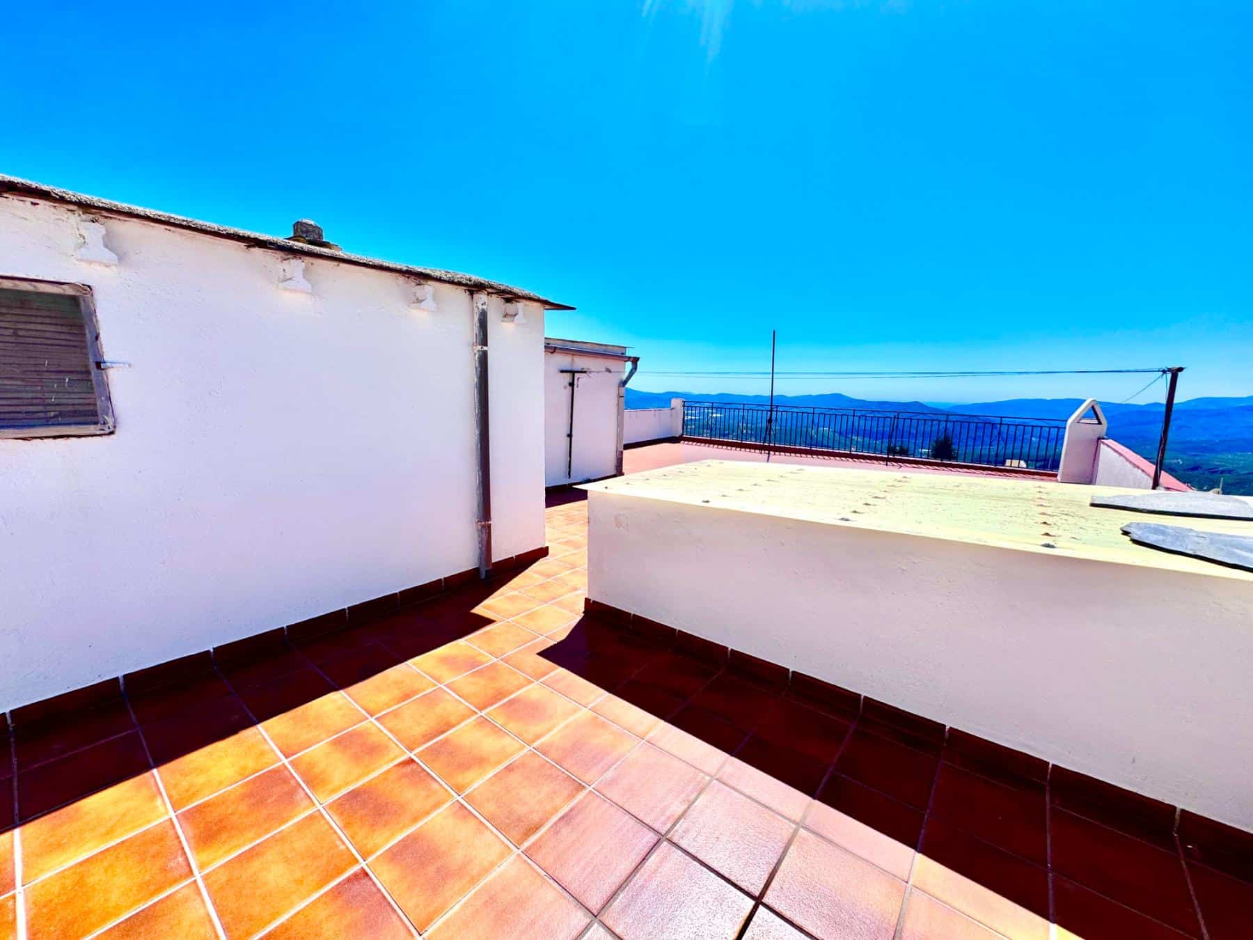 Laroles Granada 6 Bedroom House with Terrace (98) Laroles Granada 6 Bedroom House with Terrace (98)