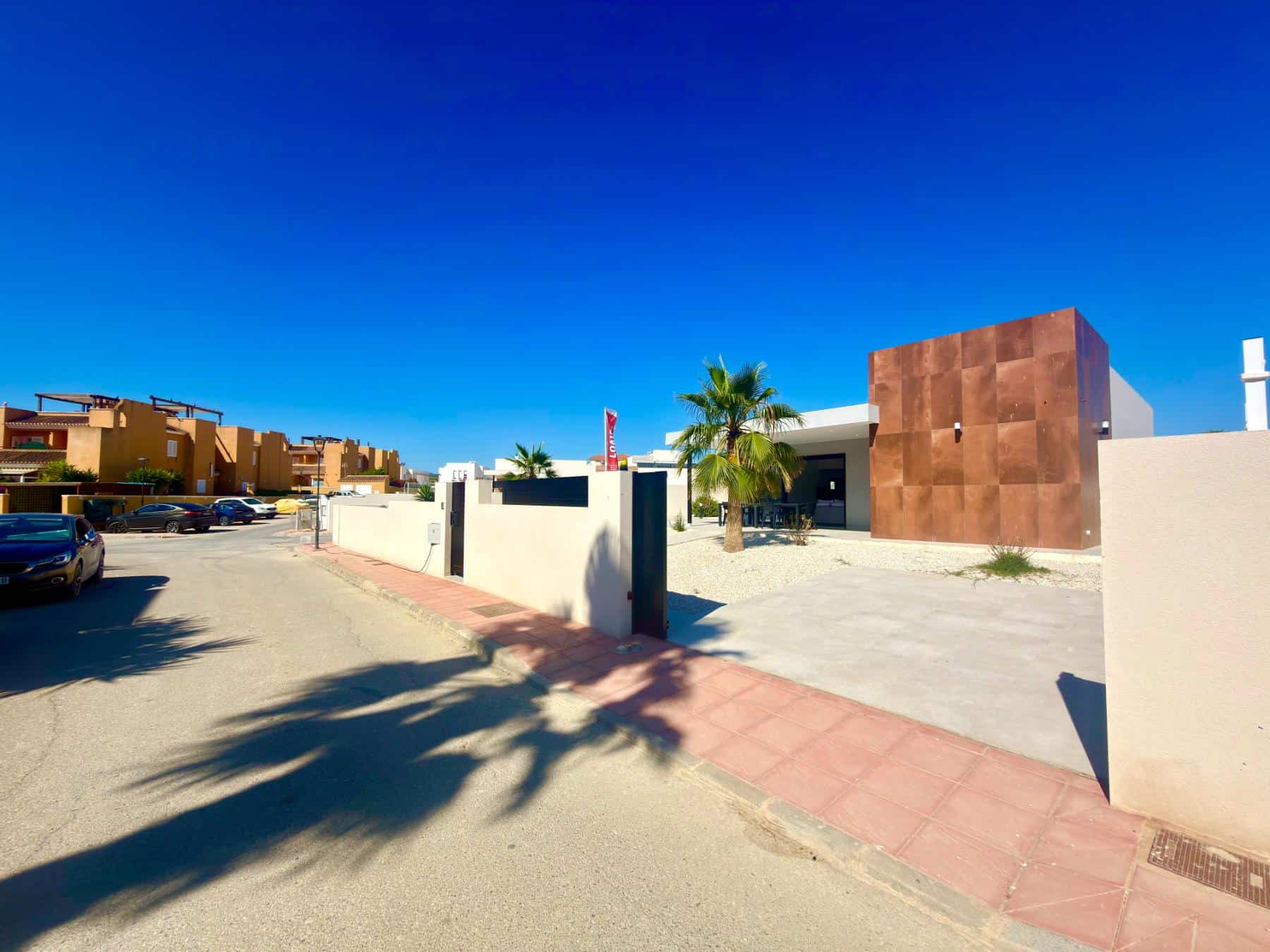 Modern Villa with Pool for Sale in Los Gallardos (1) Modern Villa with Pool for Sale in Los Gallardos (1)