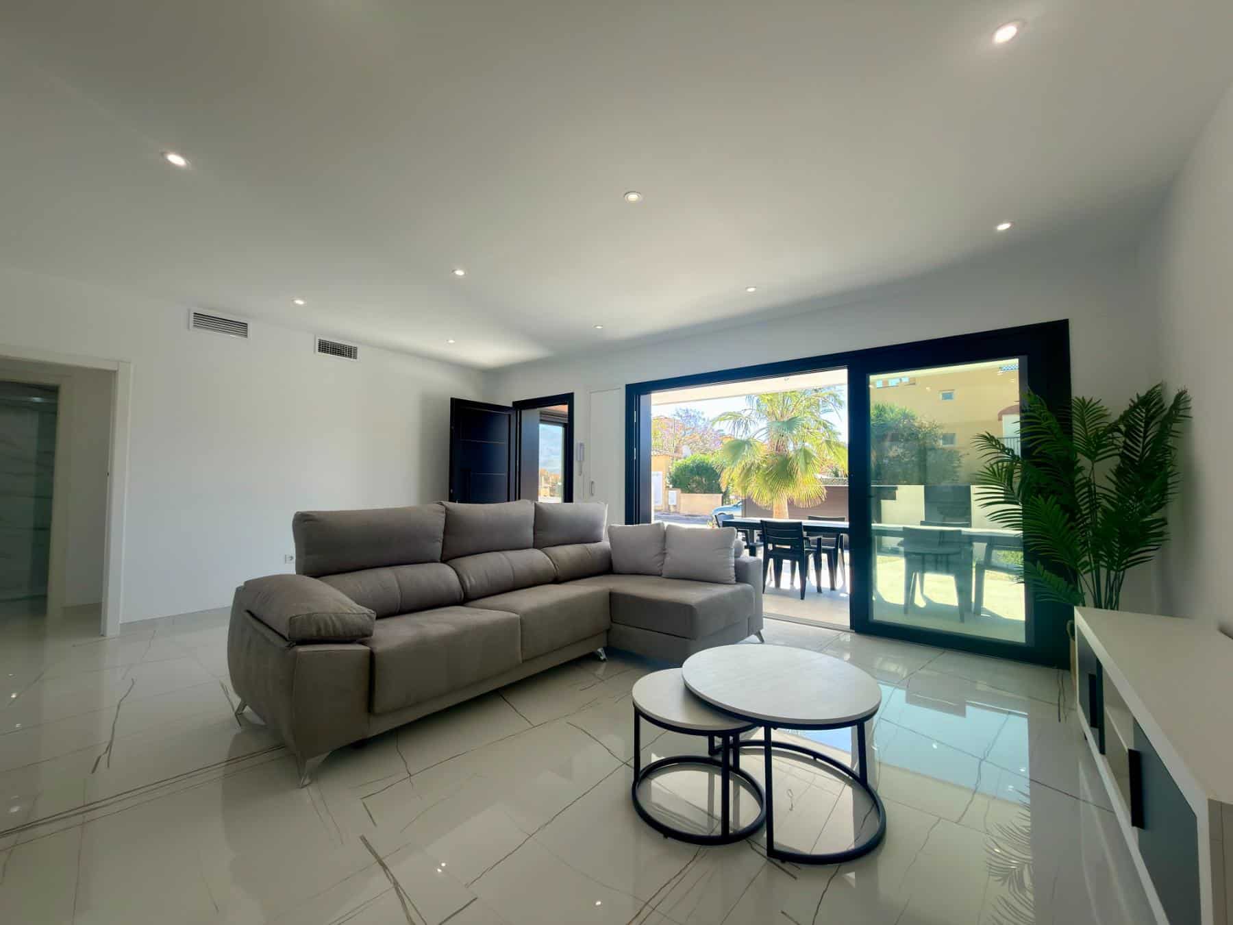 Modern Villa with Pool for Sale in Los Gallardos (29) Modern Villa with Pool for Sale in Los Gallardos (29)