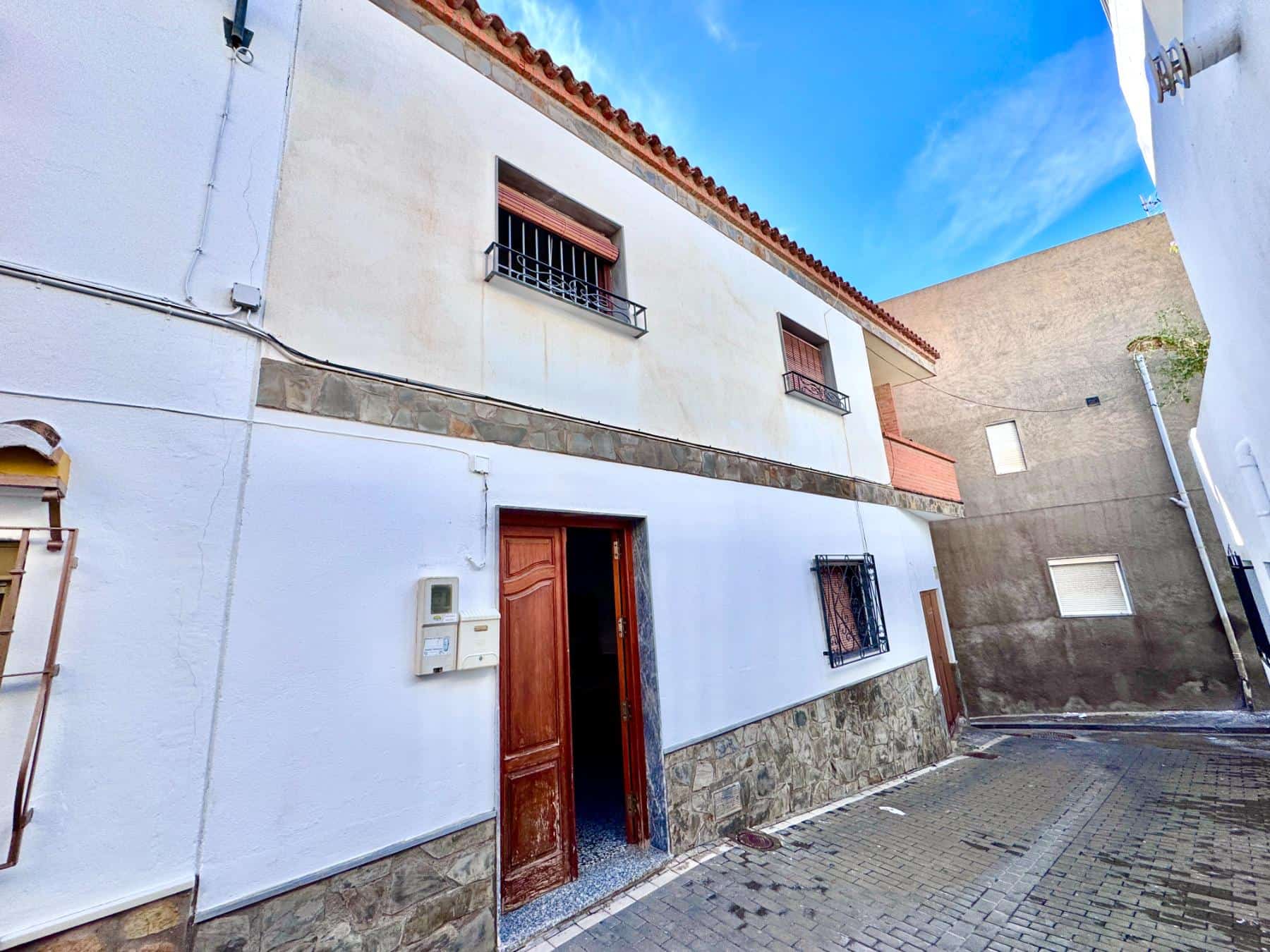 Townhouse for Sale in Adra with Garage and Solarium (2) Townhouse for Sale in Adra with Garage and Solarium (2)