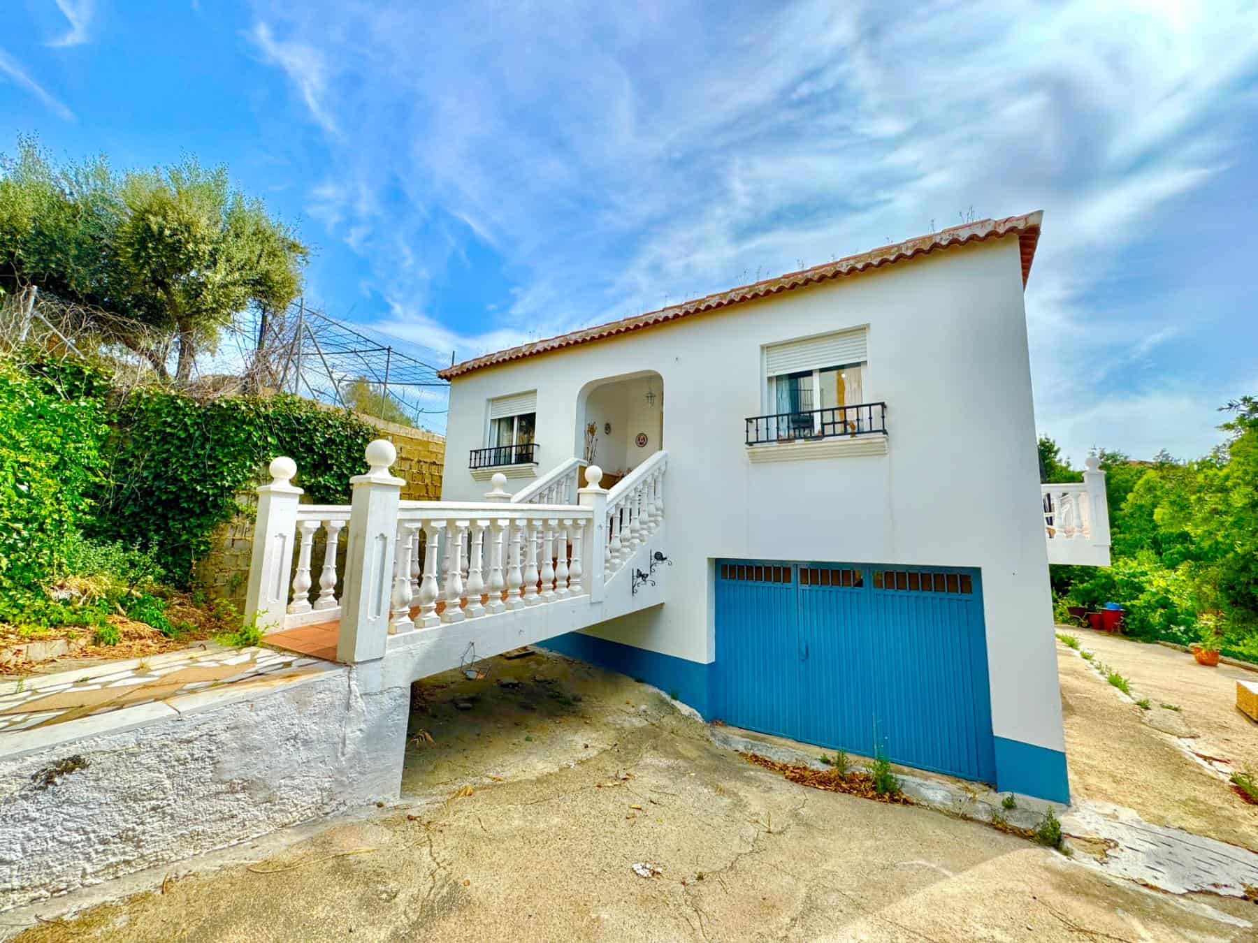 Villa for Sale in Cadiar with Large Plot (25) 6 bedroom villa in Cadiar with large 1741m2 plot and terrace