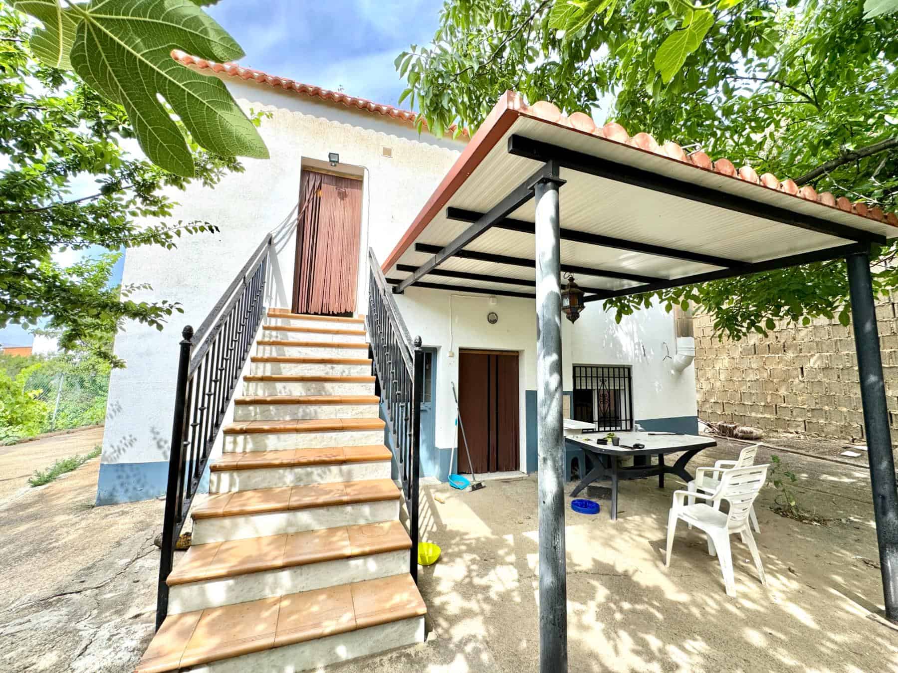 Villa for Sale in Cadiar with Large Plot (48) Villa for Sale in Cadiar with Large Plot (48)