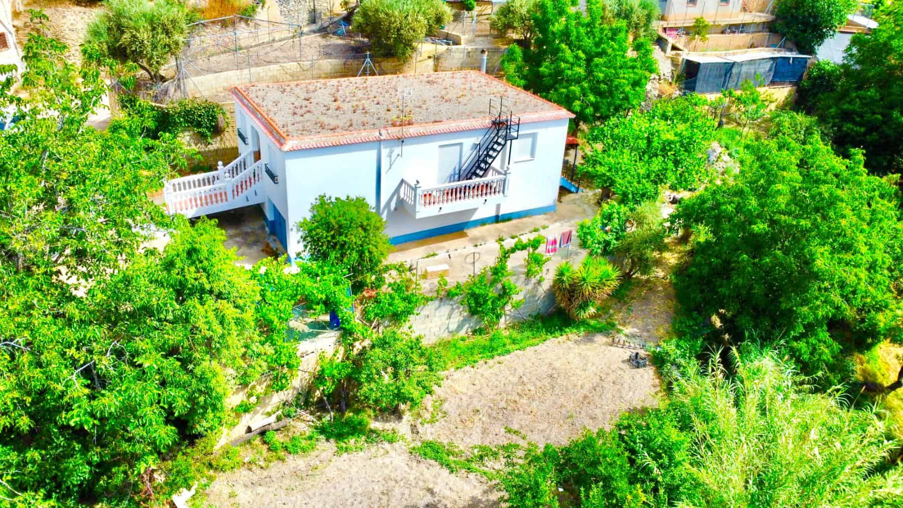 Villa for Sale in Cadiar with Large Plot (6) Villa for Sale in Cadiar with Large Plot (6)