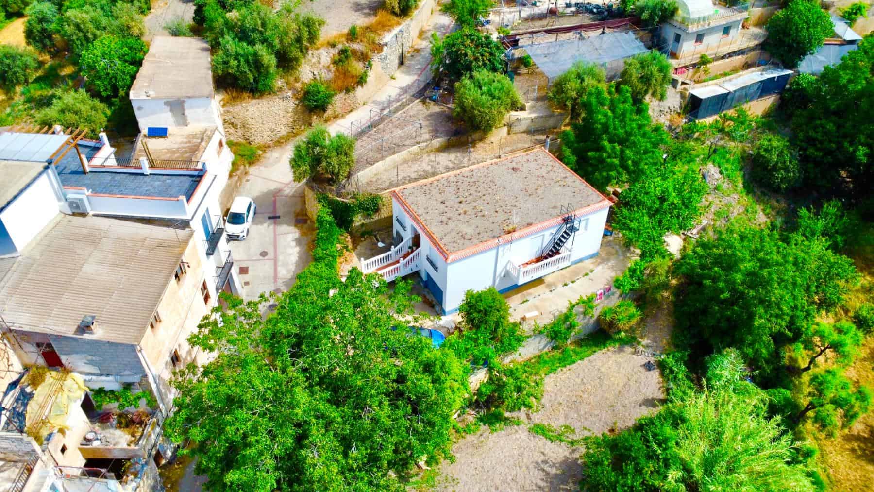 Villa for Sale in Cadiar with Large Plot (7) Villa for Sale in Cadiar with Large Plot (7)
