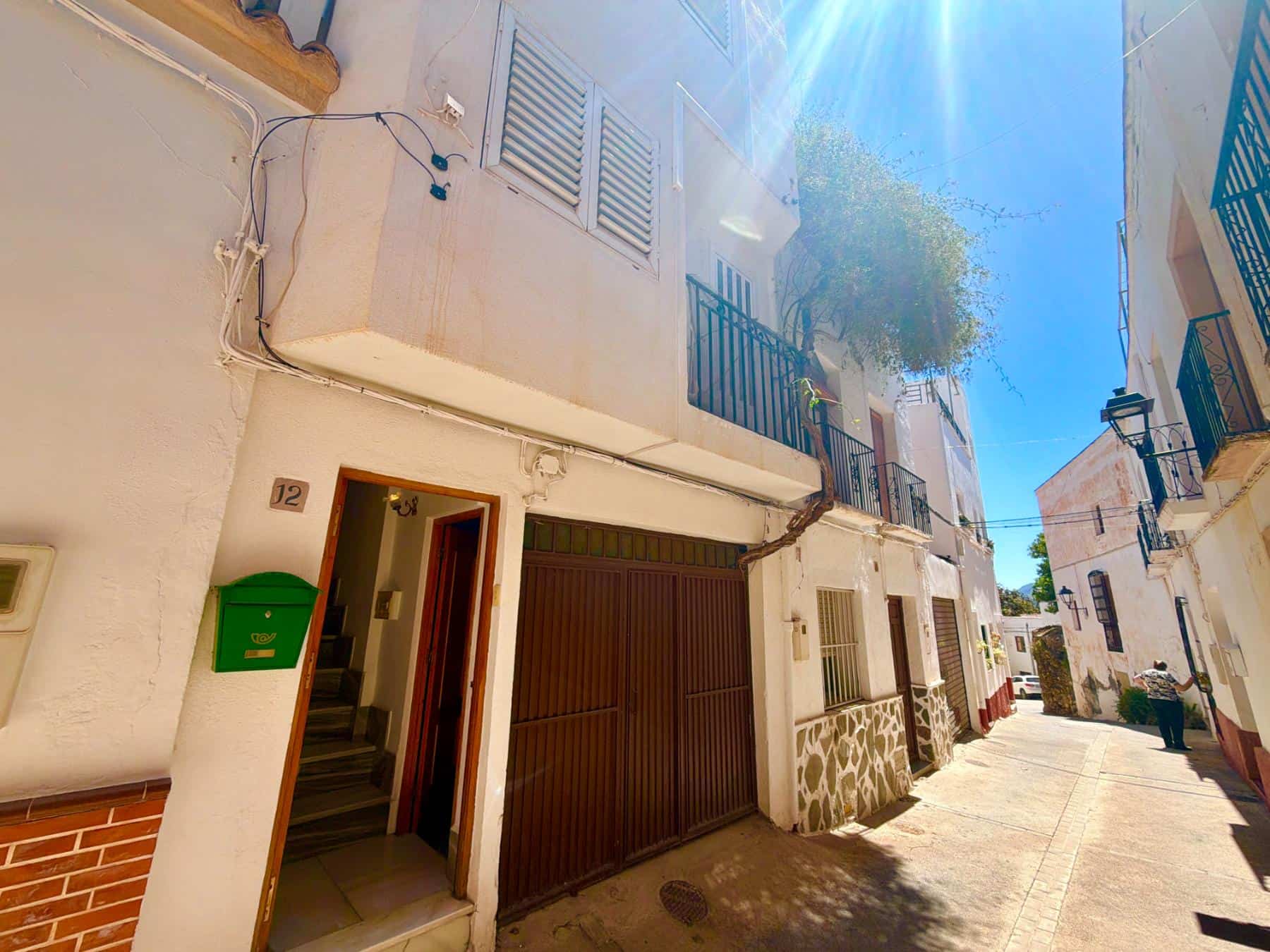 Village House for Sale in Canjáyar with Garage and Terrace (1) Village House for Sale in Canjáyar with Garage and Terrace (1)