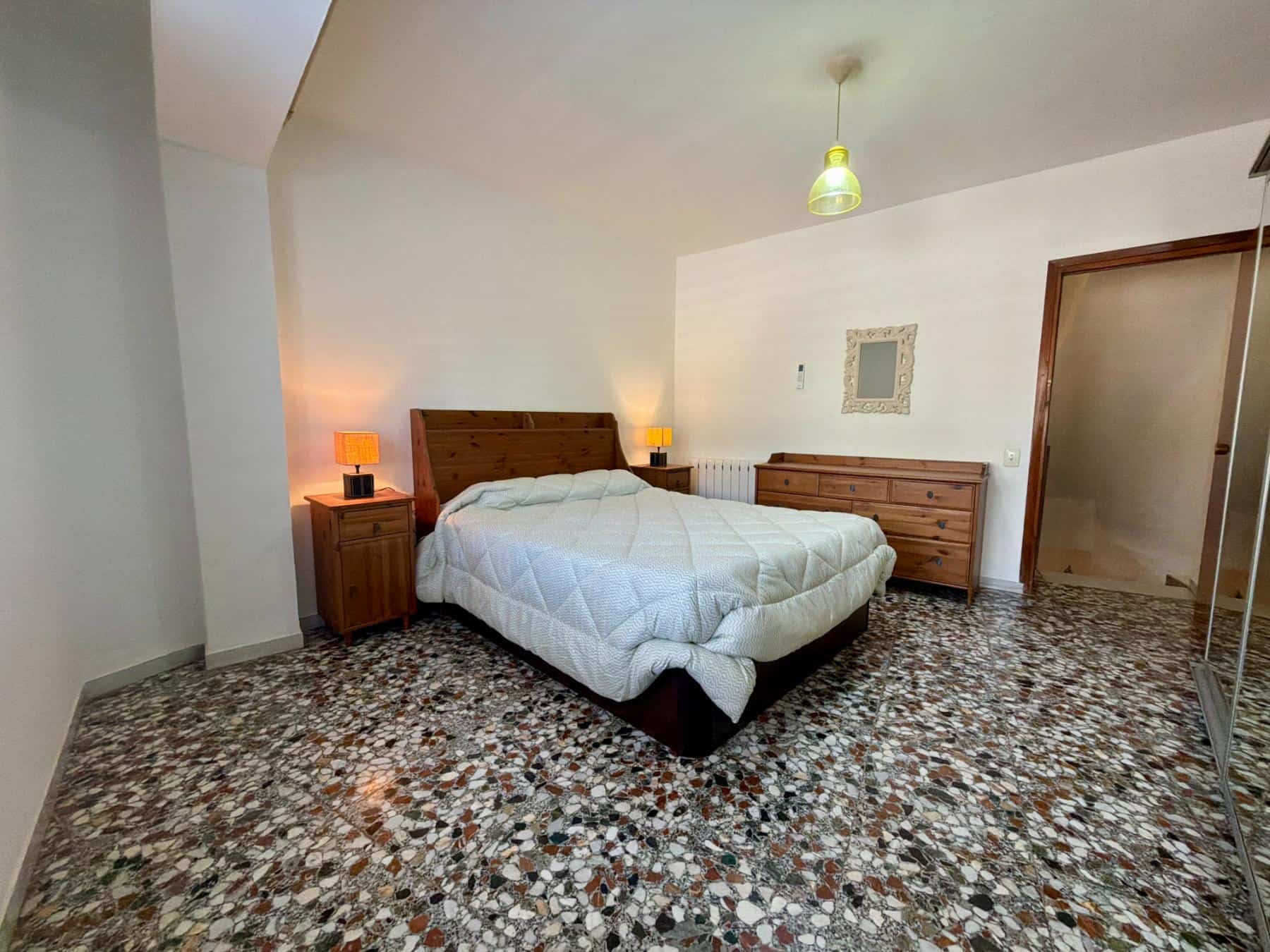 Village House for Sale in Canjáyar with Garage and Terrace (50) Village House for Sale in Canjáyar with Garage and Terrace (50)