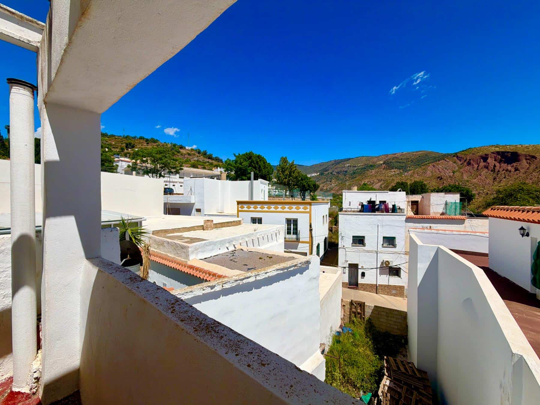 Village House for Sale in Canjáyar with Garage and Terrace (61) Village House for Sale in Canjáyar with Garage and Terrace (61)
