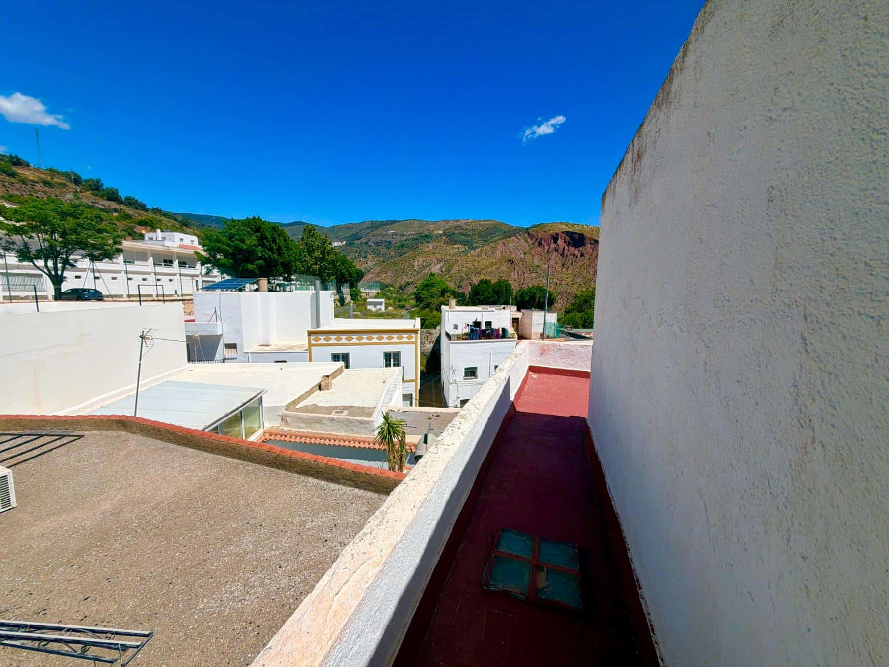 Village House for Sale in Canjáyar with Garage and Terrace (78) Village House for Sale in Canjáyar with Garage and Terrace (78)