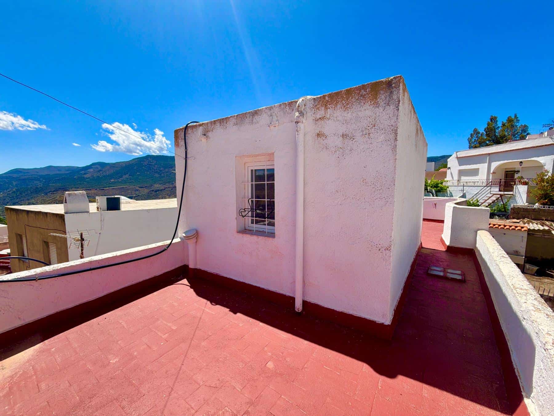 Village House for Sale in Canjáyar with Garage and Terrace (81) Village House for Sale in Canjáyar with Garage and Terrace (81)