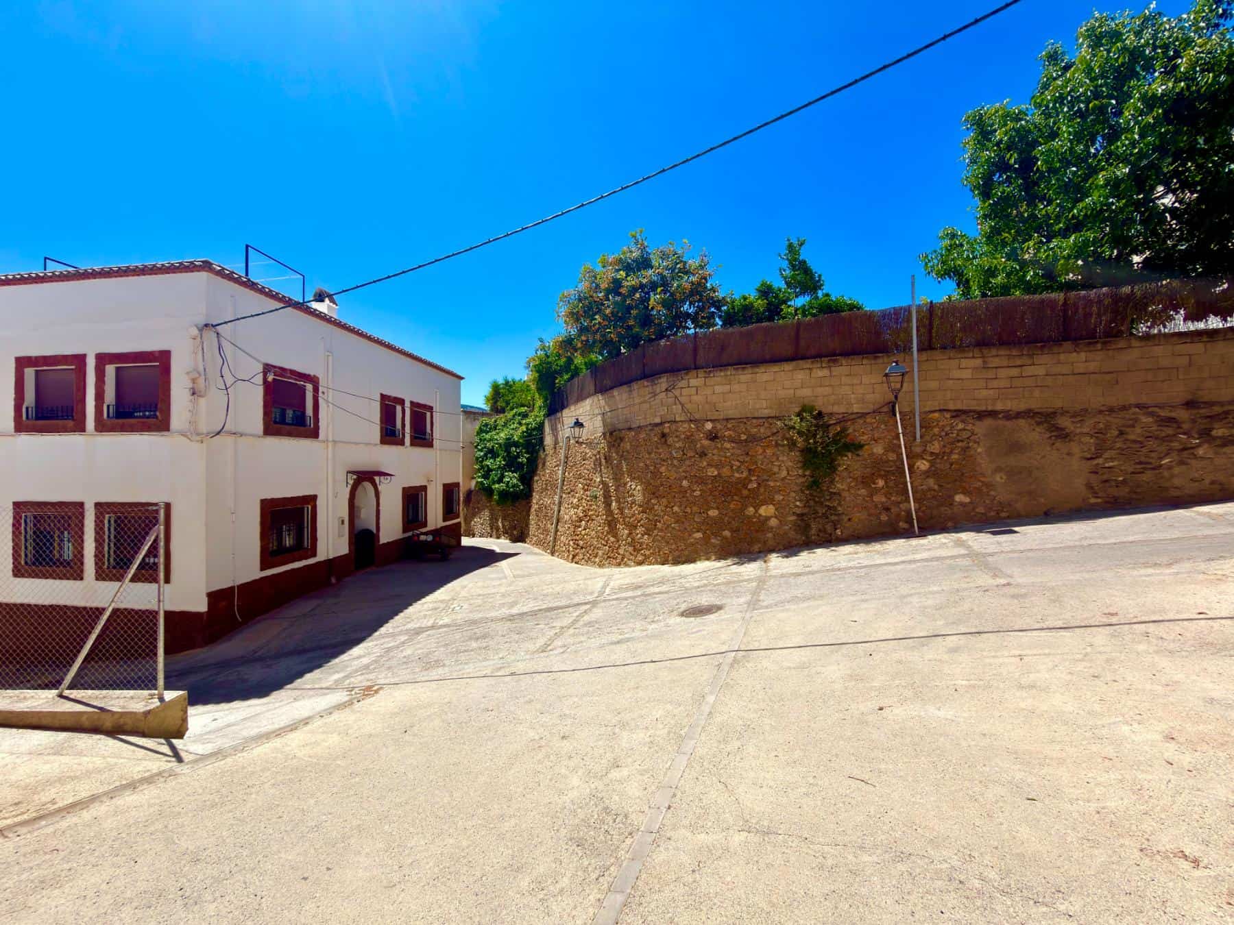Village House for Sale in Canjáyar with Garage and Terrace (87) Village House for Sale in Canjáyar with Garage and Terrace (87)