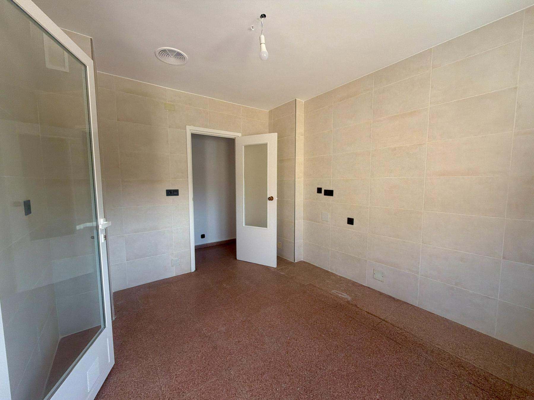 4 Bedroom Apartment in Central Águilas (57) 4 Bedroom Apartment in Central Águilas (57)